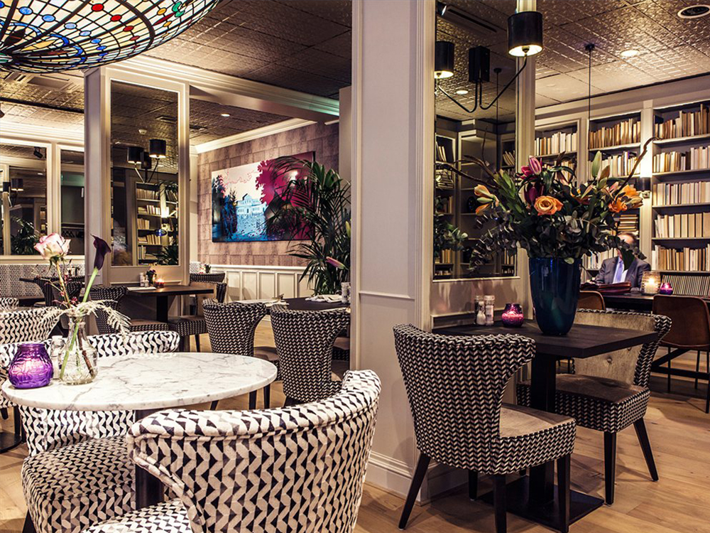 Carlton Square 1000x750