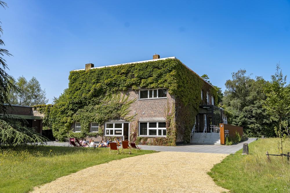 Permeke kunstkamp  tieners 90