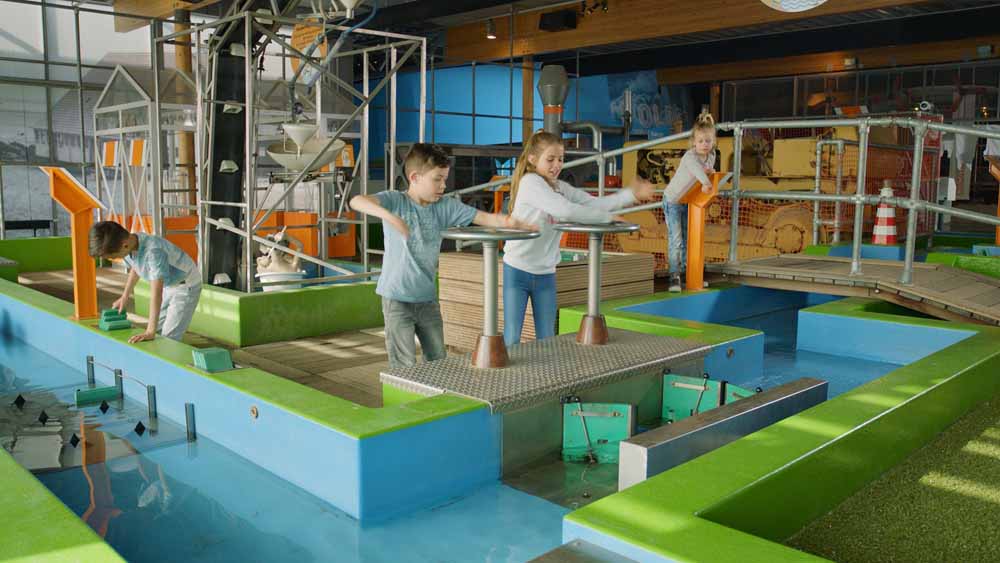 familie hotel flevoland uitje museum batavialand watertheater