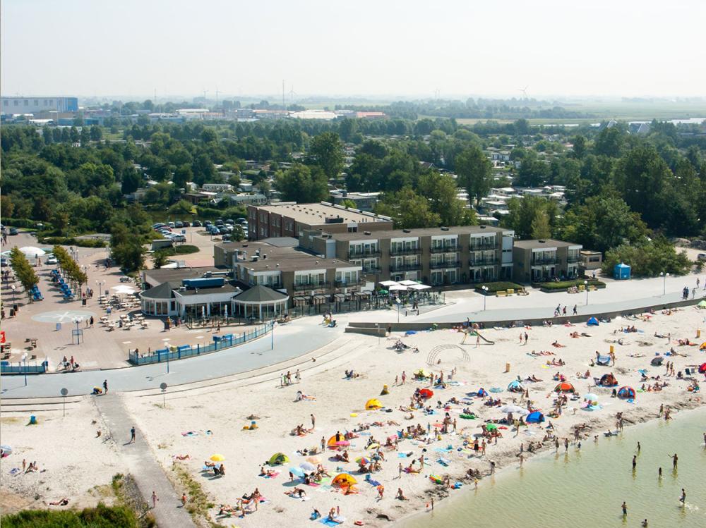 Hotelarrangement Makkum Bovenaanzicht