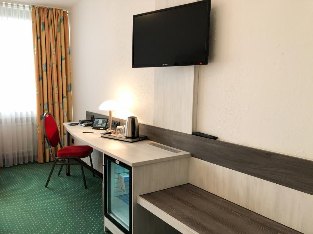 Economy DZ Schreibtisch 3