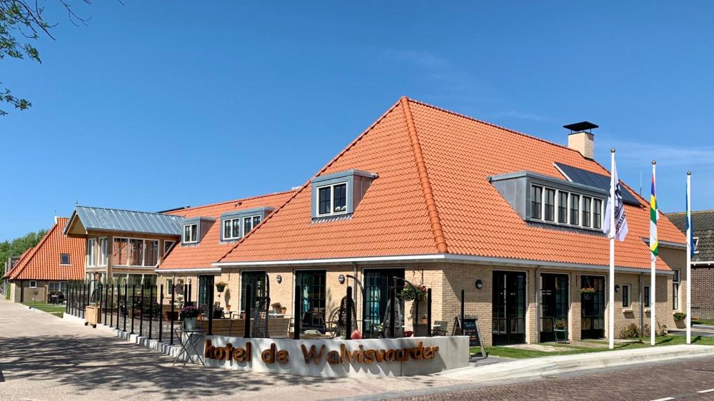 voorkant hotel 2