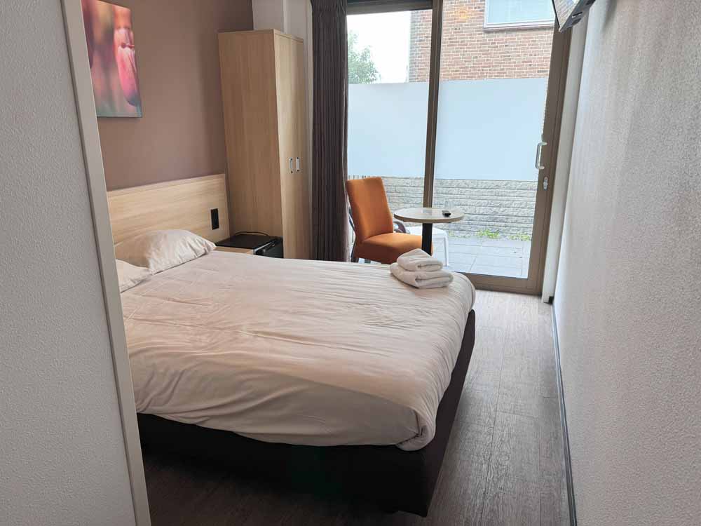 actie weekendje weg noord holland hotel  t zwaantje