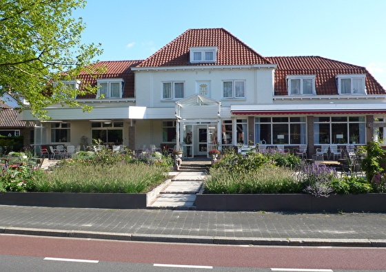 https://www.marrea.nl/upload/heading/hotel-t-wapen-van-ootmarsum-artistiek-en-karakteristiek-ootmarsum-5-daags-2025-560x395.jpg